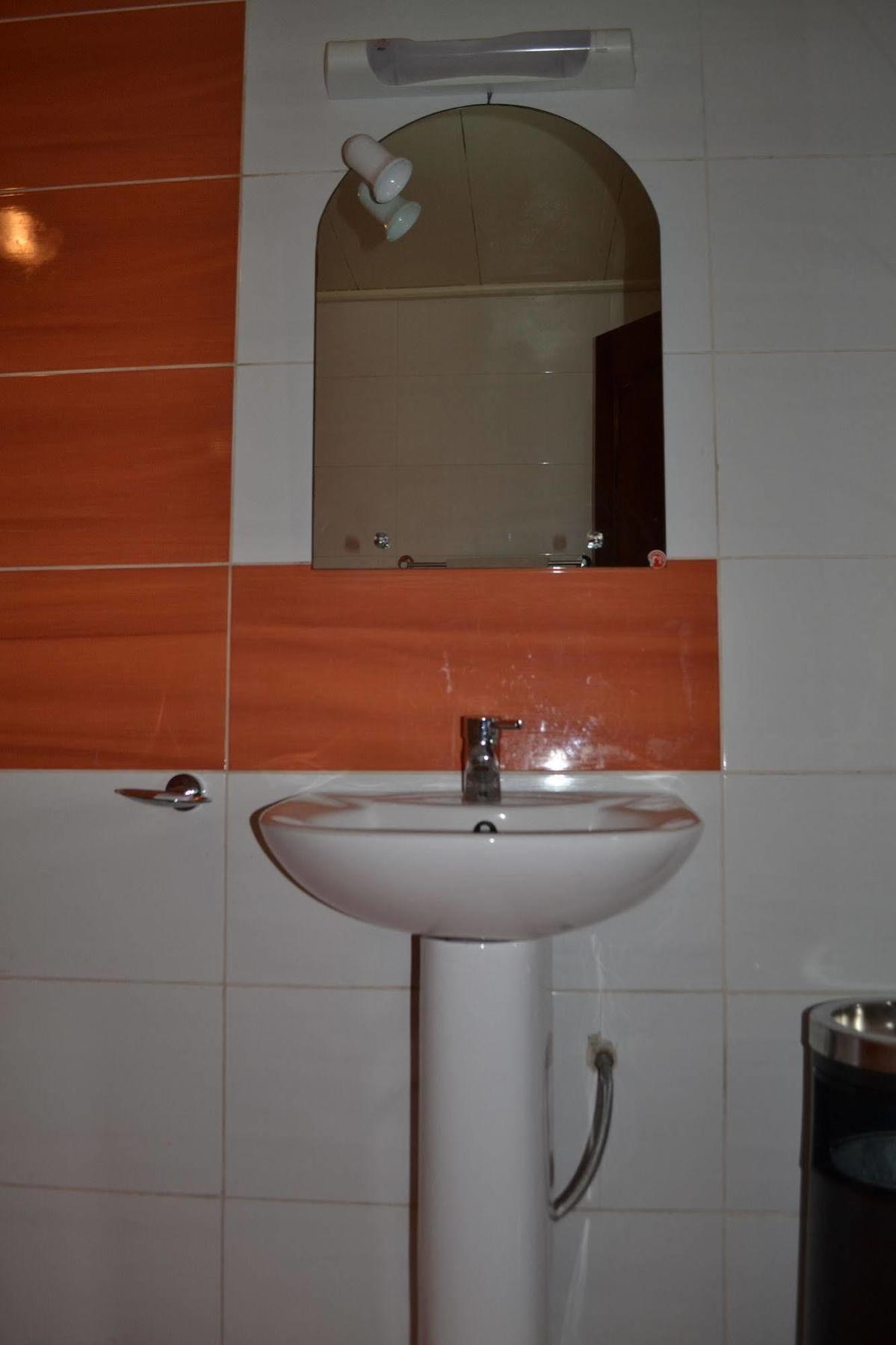 Hotel Lumiere Akwa Douala Dış mekan fotoğraf